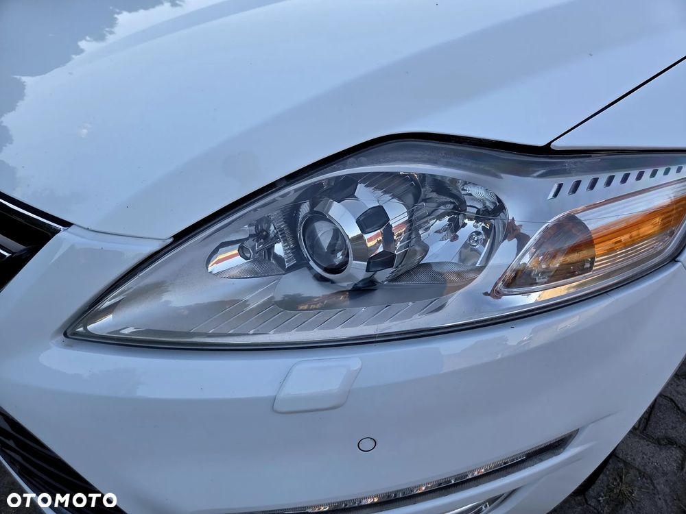 Ford Mondeo - 24