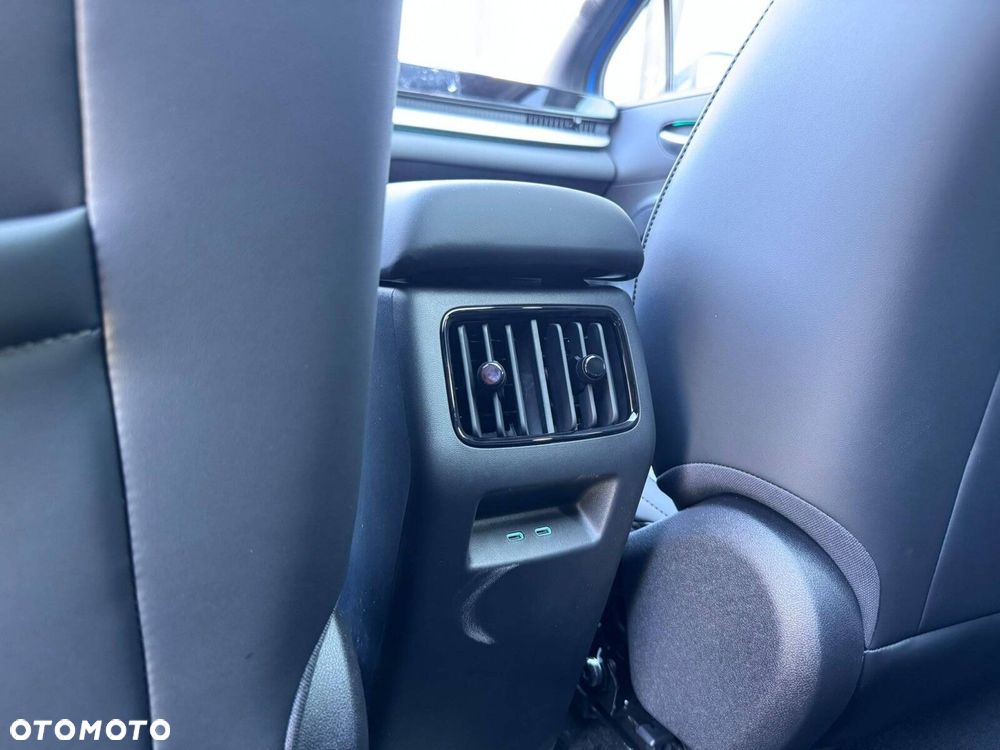 BYD Dolphin G Comfort E-CVT - 16
