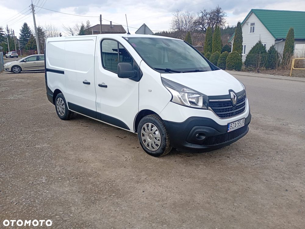 Renault TRAFIC - 1