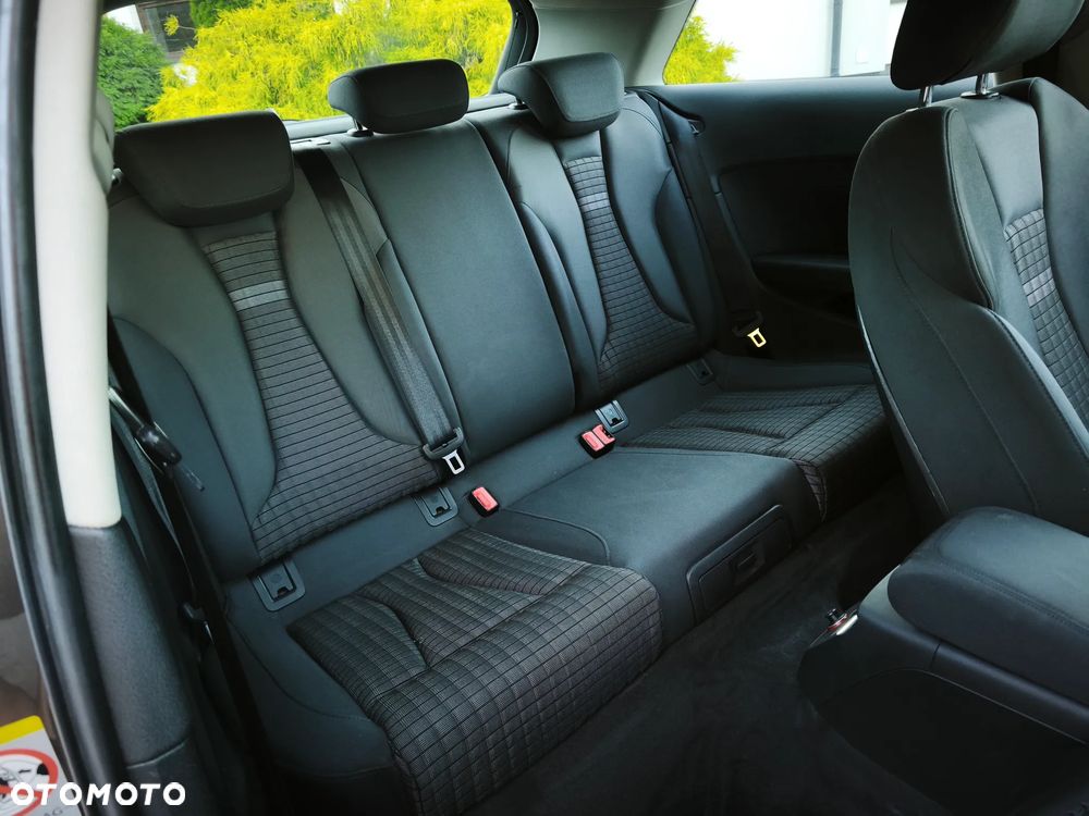 Audi A3 3-drzwiowe 1.4 TFSI Ambiente - 24