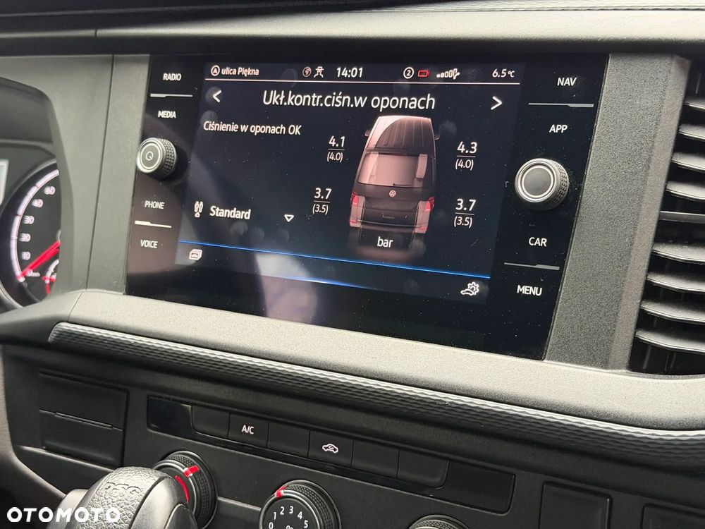 Volkswagen Transporter - 16