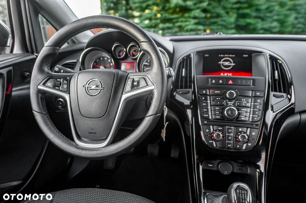 Opel Astra 1.4 Turbo Edition Sport - 28