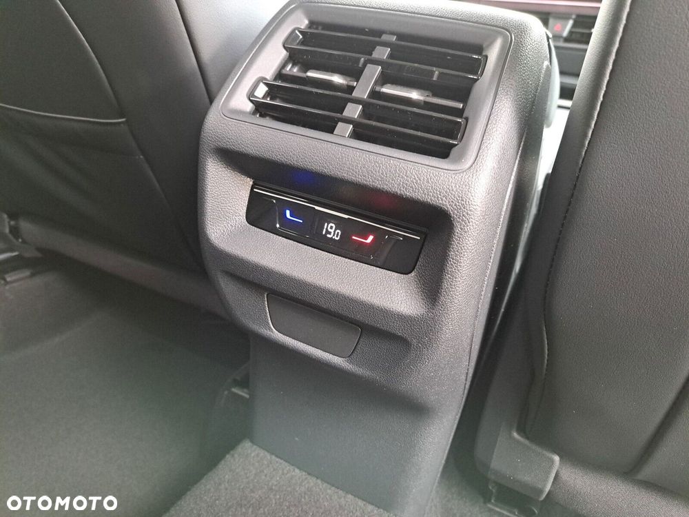 Volkswagen Tiguan - 26