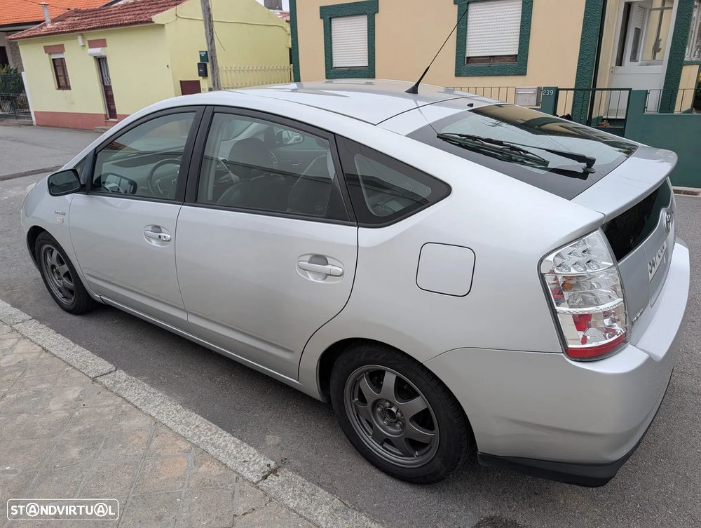 Toyota Prius 1.5 VVT-i HSD Sol HP. Pack - 6
