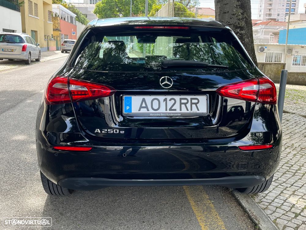 Mercedes-Benz A 250 - 4