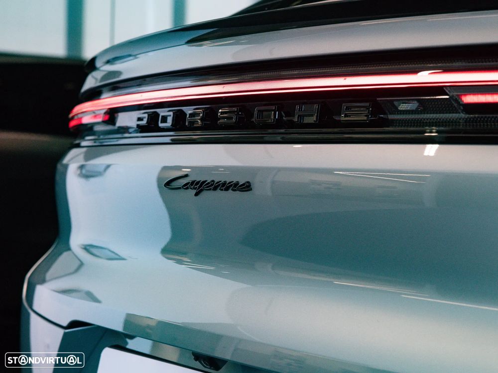 Porsche Cayenne Coupé E-Hybrid Black Edition - 17