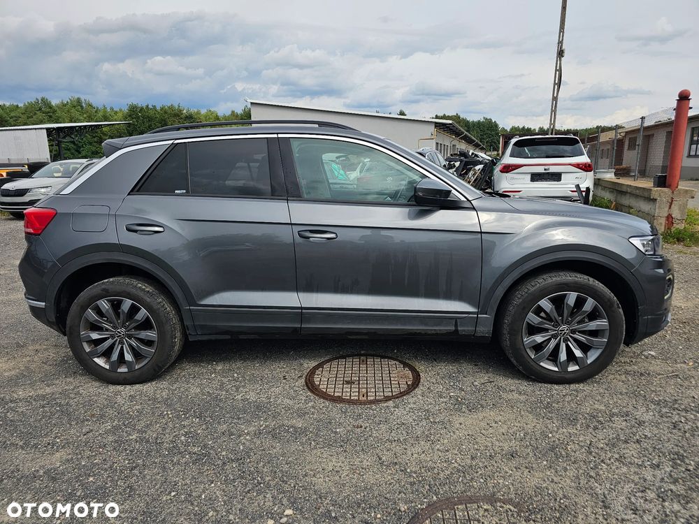 Volkswagen T-Roc 1.5 TSI ACT OPF DSG - 18