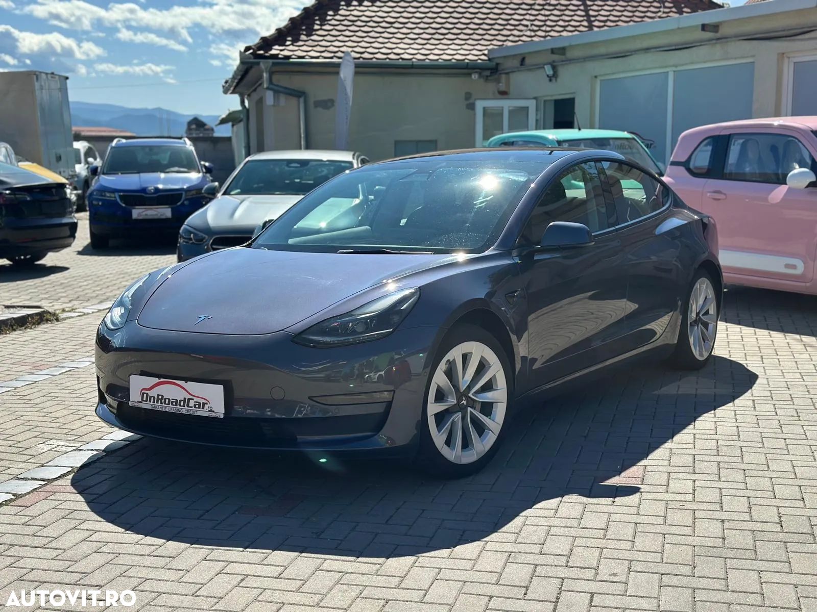 Tesla Model 3 Langstreckenbatterie Allradantrieb Dual Motor - 1