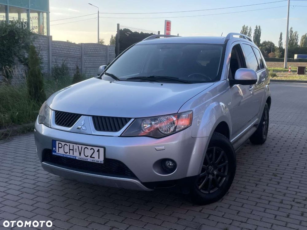 Mitsubishi Outlander - 4