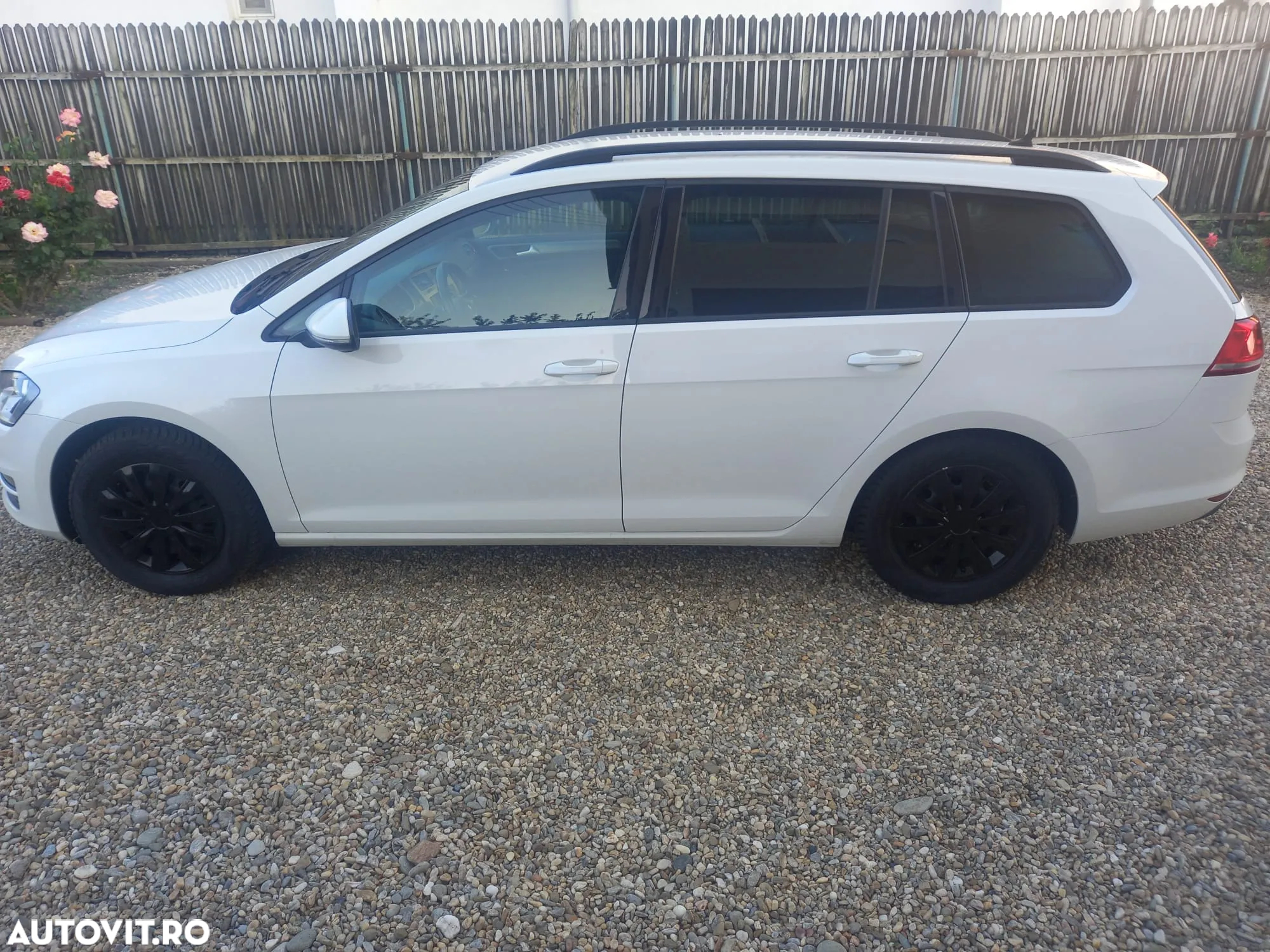 Volkswagen Golf 2.0 TDI BlueMotion Technology Edition - 10