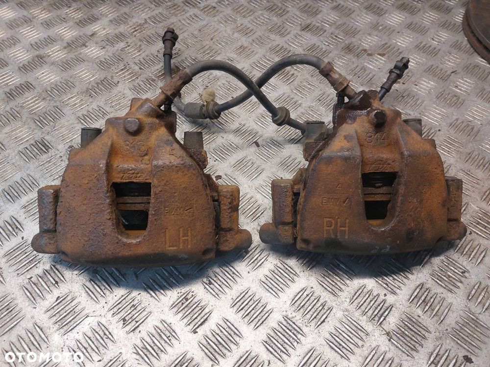 TARCZE HAMULCOWE PRZÓD + ZACISKI VOLVO V50 I 2.0 D - 7