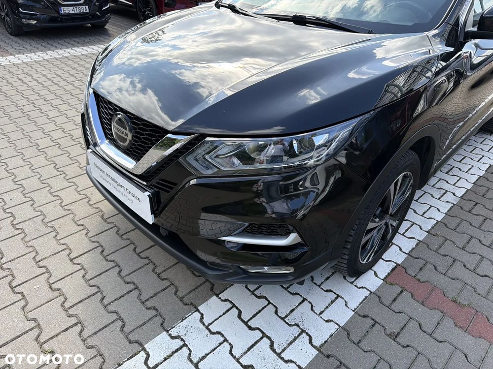 Nissan Qashqai 1.3 DIG-T N-Connecta - 24