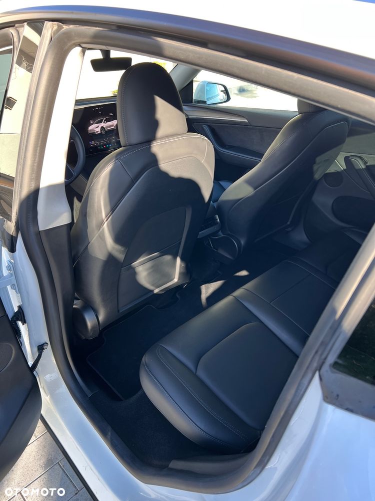 Tesla Y RWD - 21