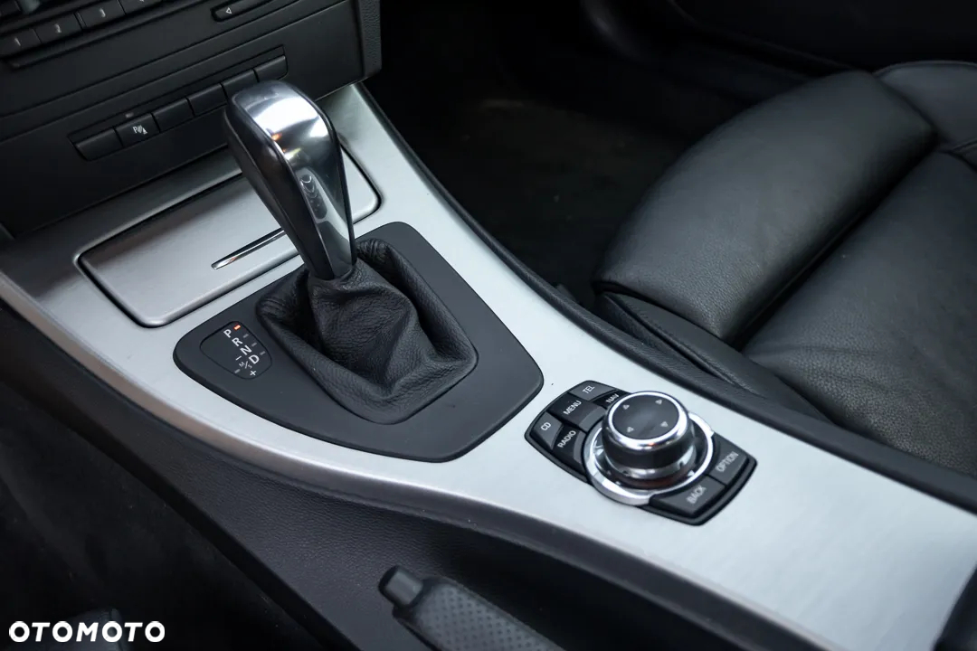 BMW Seria 3 320i Coupe M Sport Edition - 32