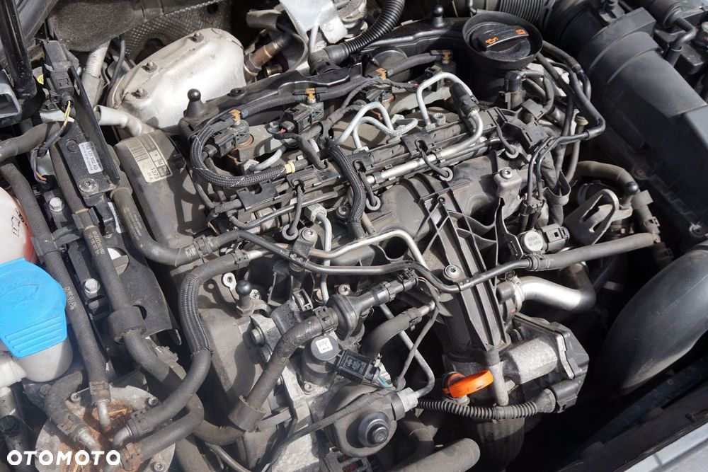 SKODA SUPERB II 3T KOMBI 2012 LF8L 2.0 TDI CFGB 170KM NLN SREBRNY na części - 10