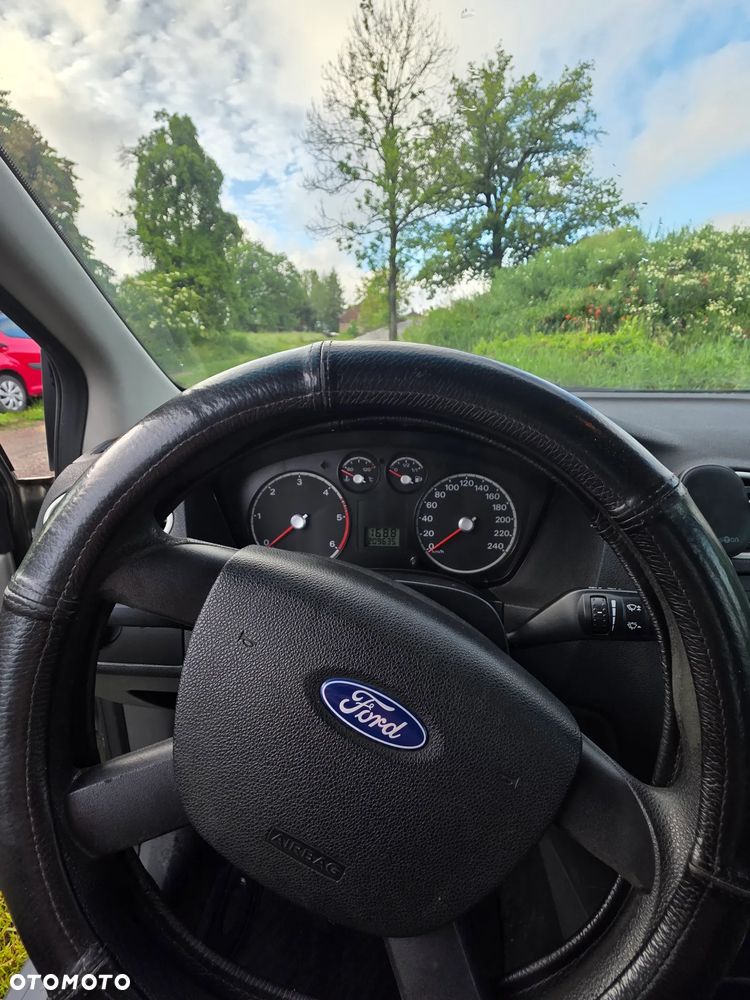 Ford Focus 1.6 TDCi Ambiente DPF - 10
