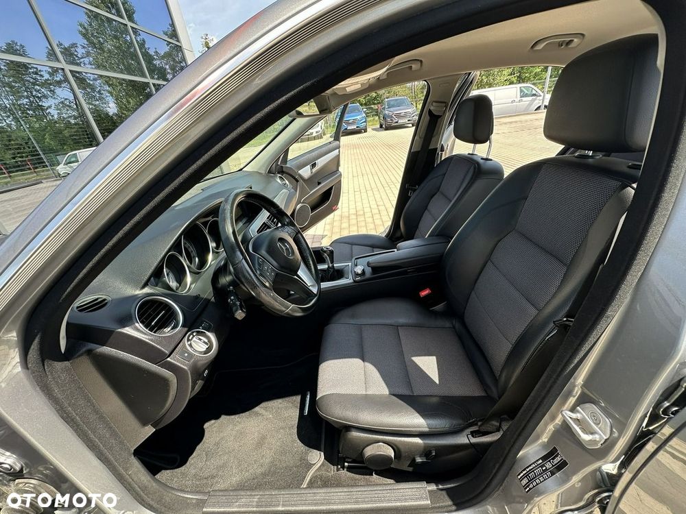 Mercedes-Benz Klasa C 180 BlueEFFICIENCY Avantgarde - 11