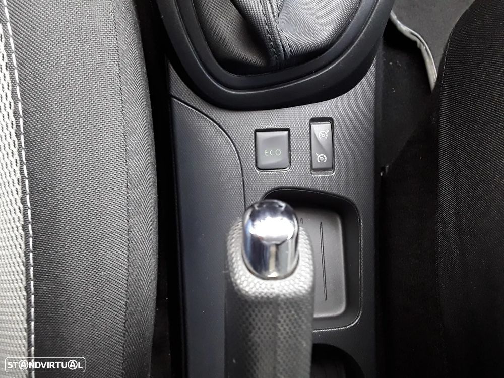 Renault Captur 1.5 dCi Exclusive - 21