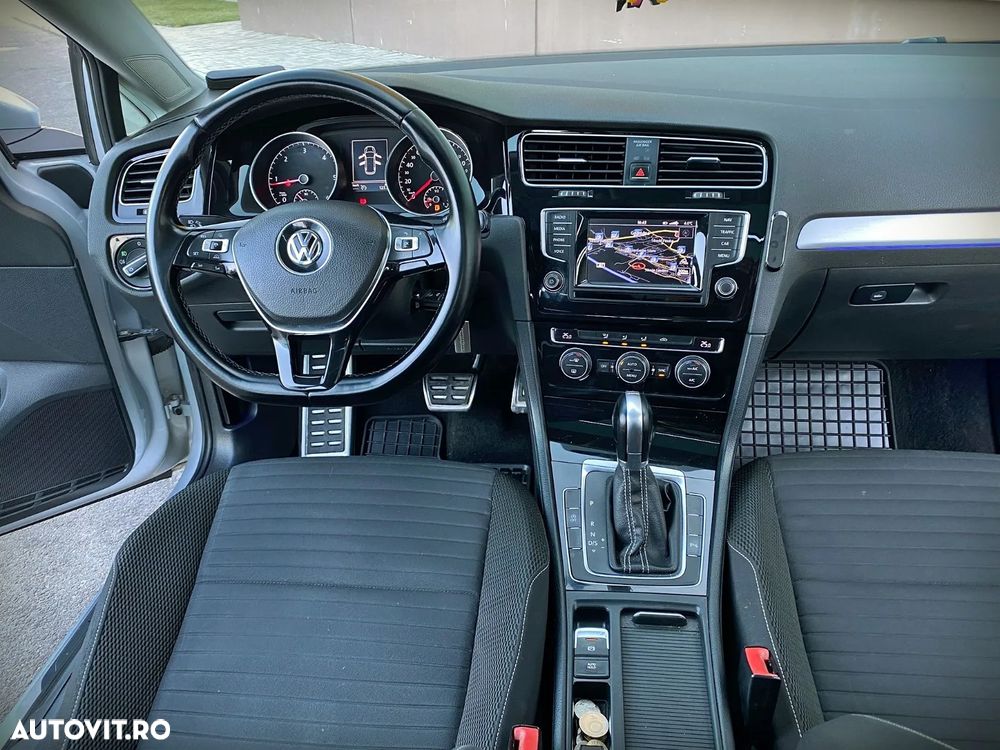 Volkswagen Golf 1.6 TDI DSG Join - 10