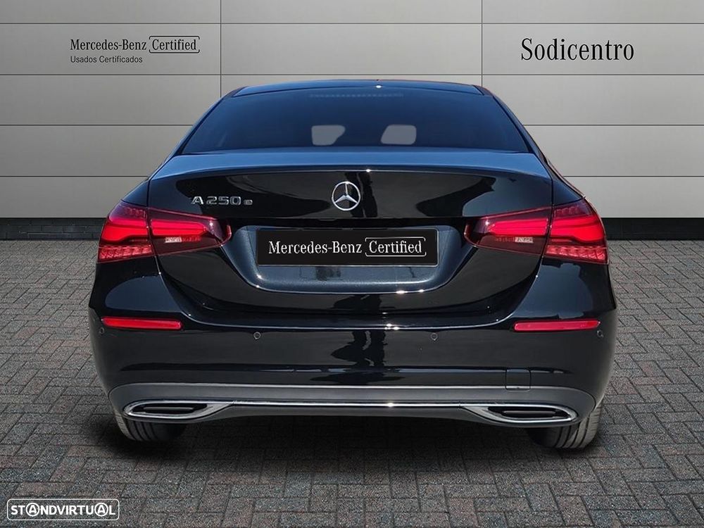 Mercedes-Benz A 250 e 8G-DCT Progressive - 9