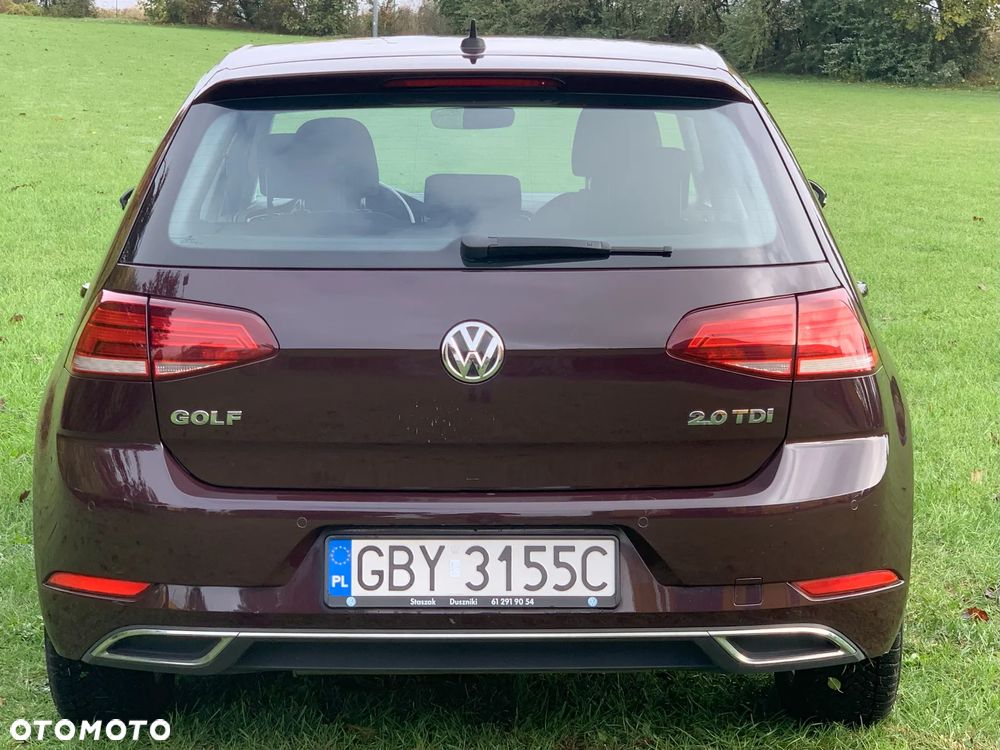 Volkswagen Golf - 6