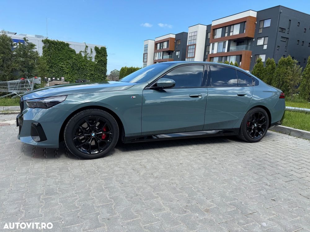 BMW Seria 5 520i AT MHEV - 4