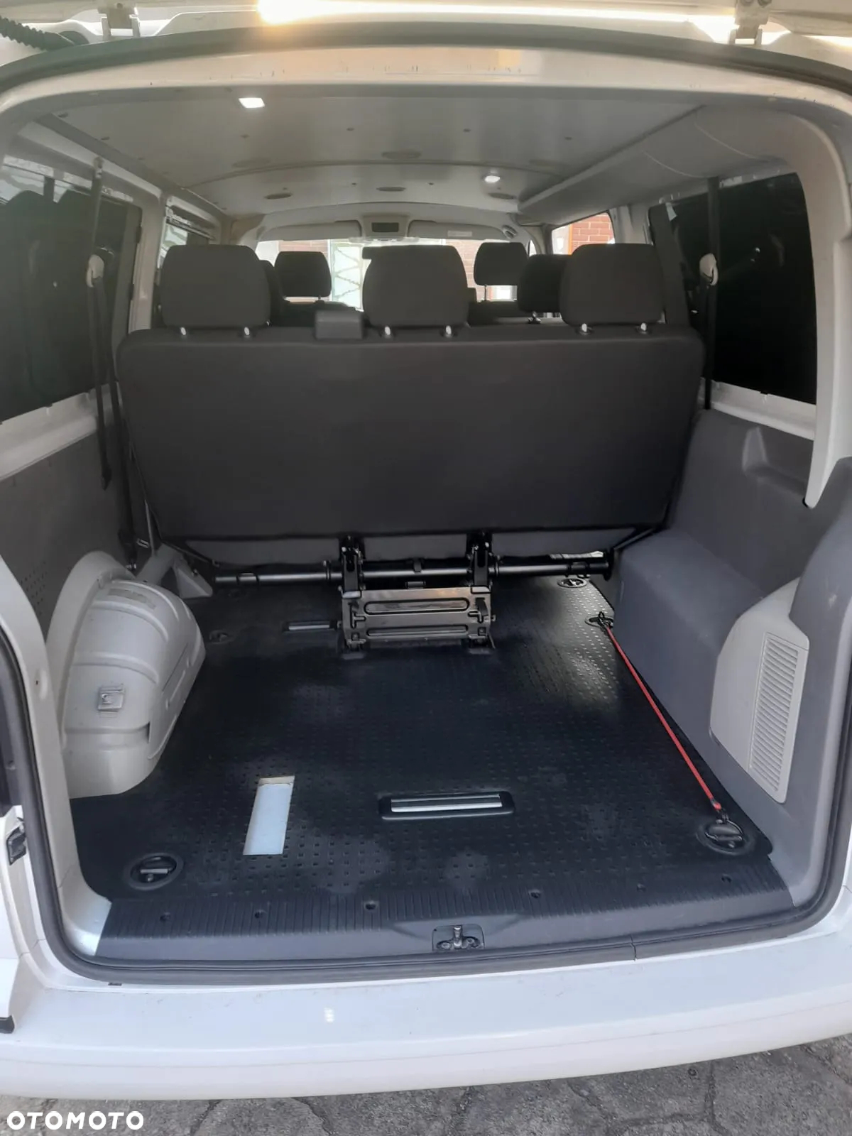 Volkswagen Transporter T6.1 TDI L2 - 8