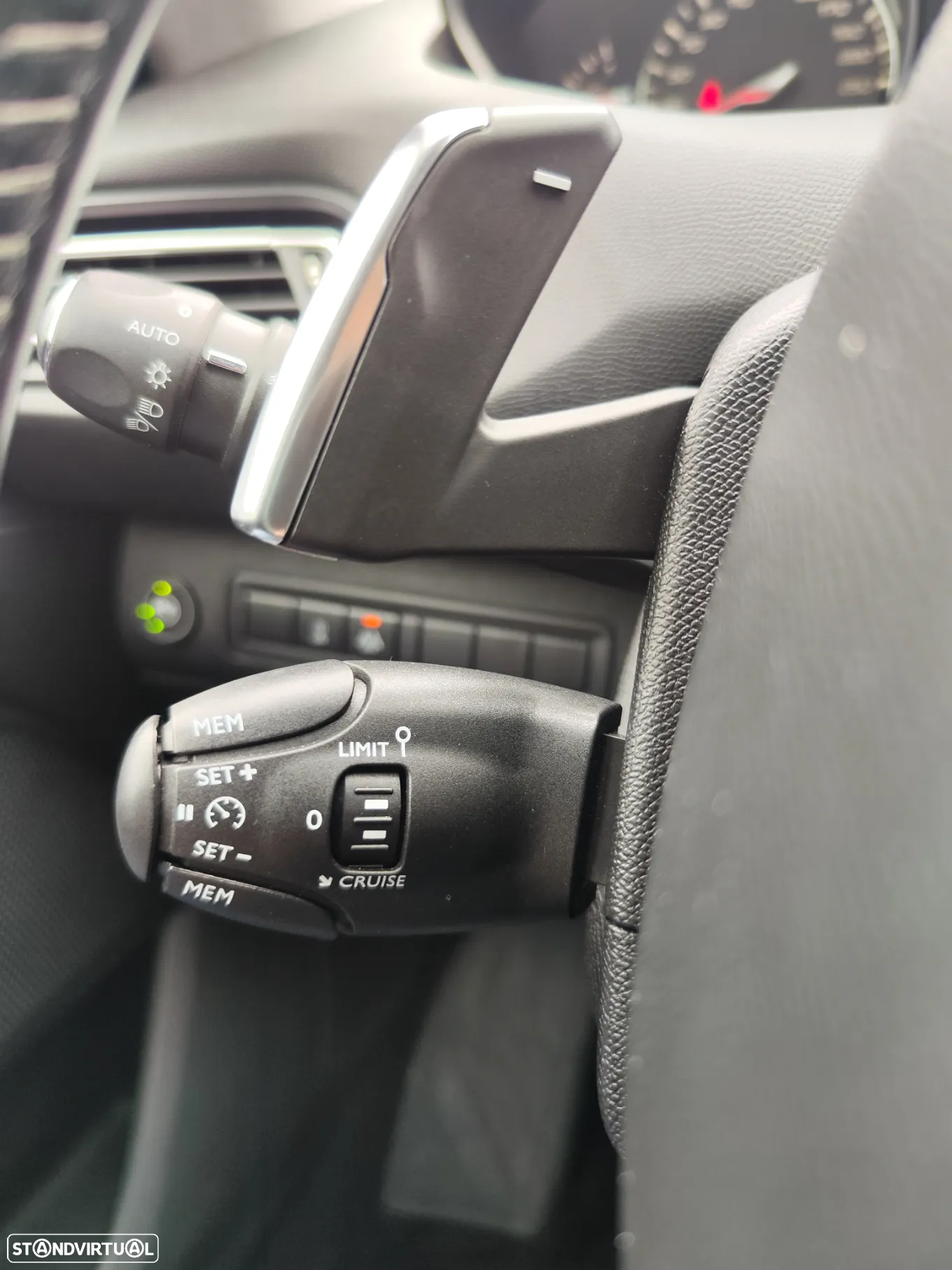 Peugeot 308 SW 1.2 PureTech Allure Full LED EAT8 - 26