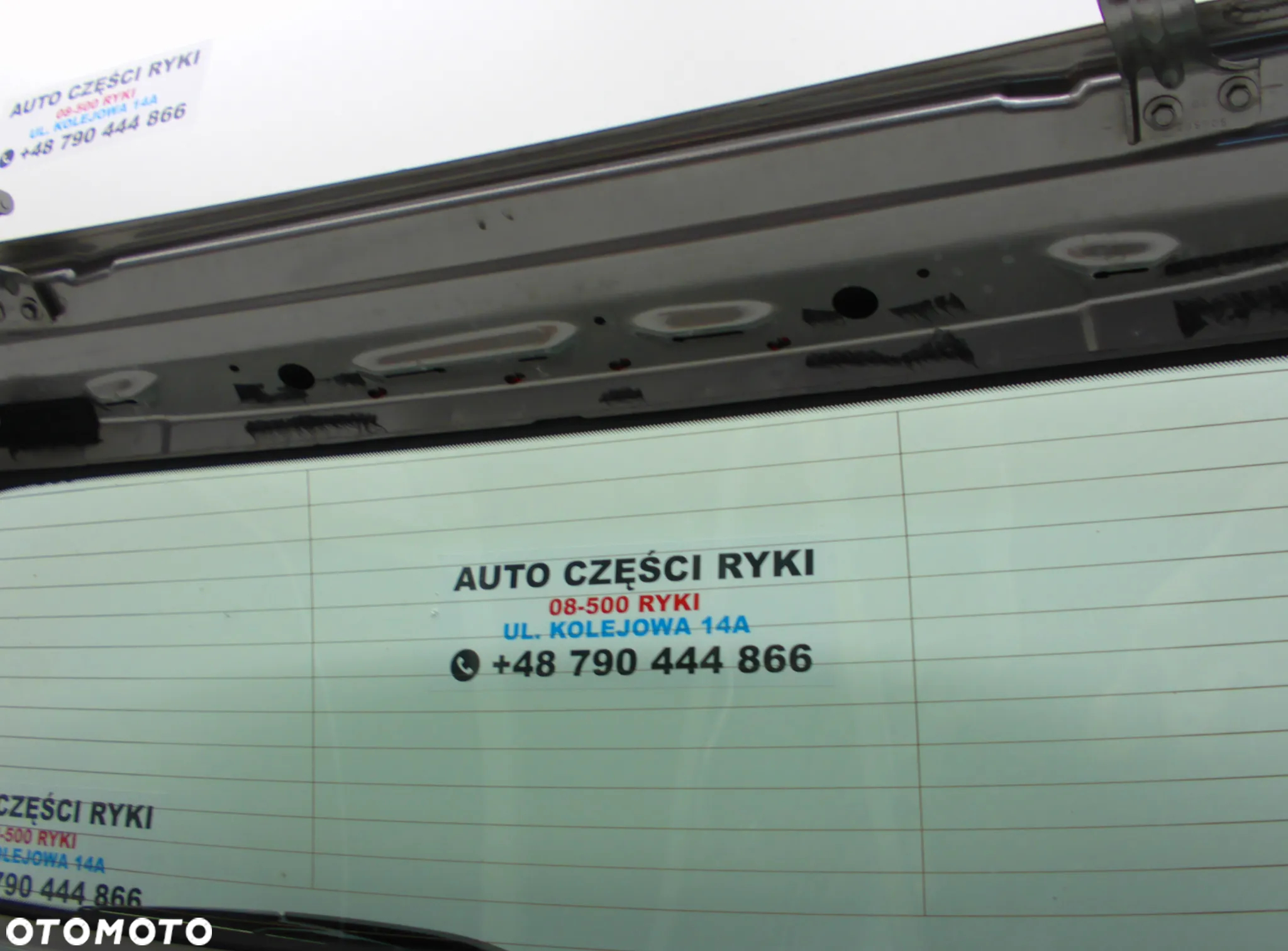 Mercedes B Klasa W245 Klapa bagażnika 748 - 14