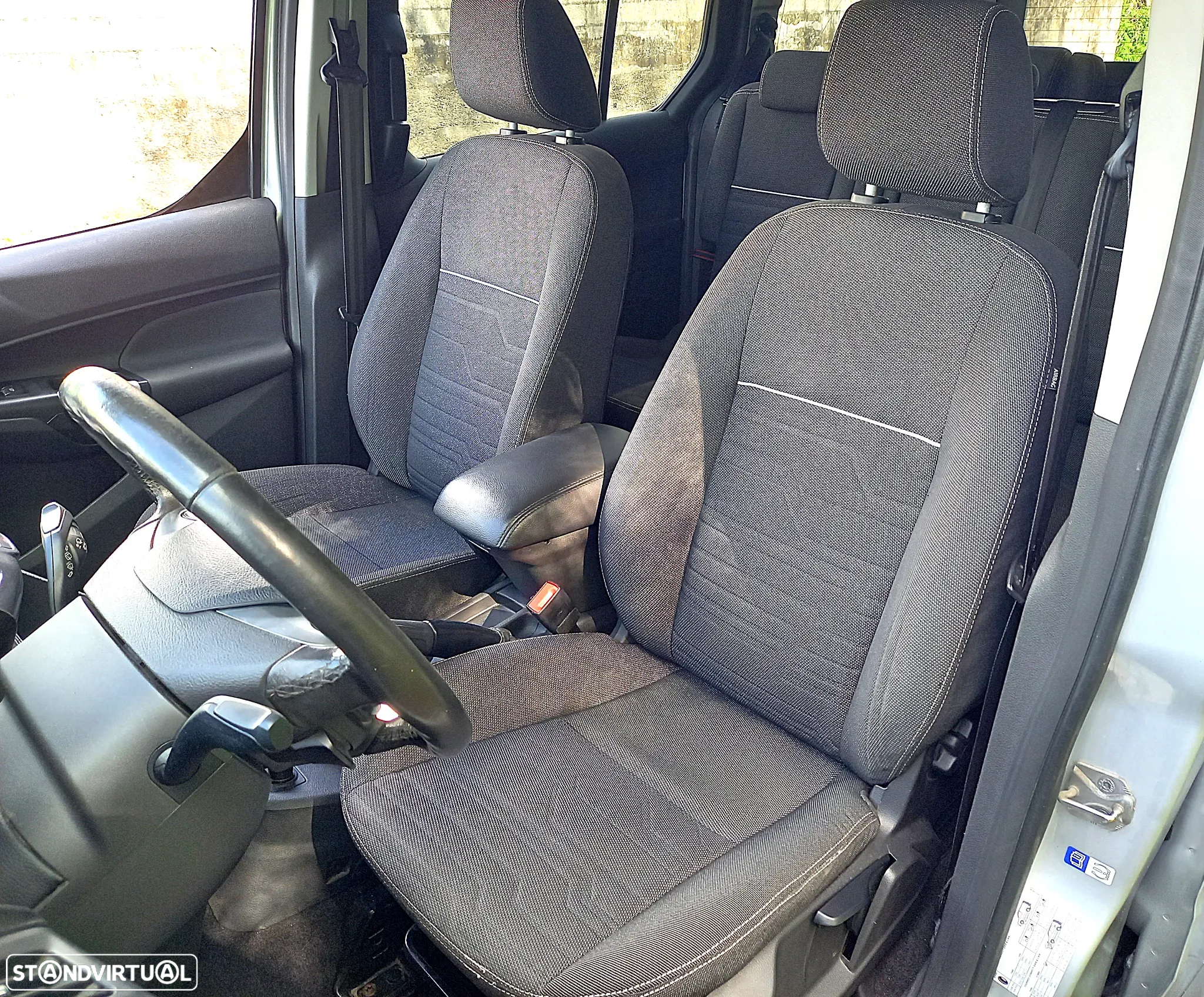 Ford Tourneo Connect - 18