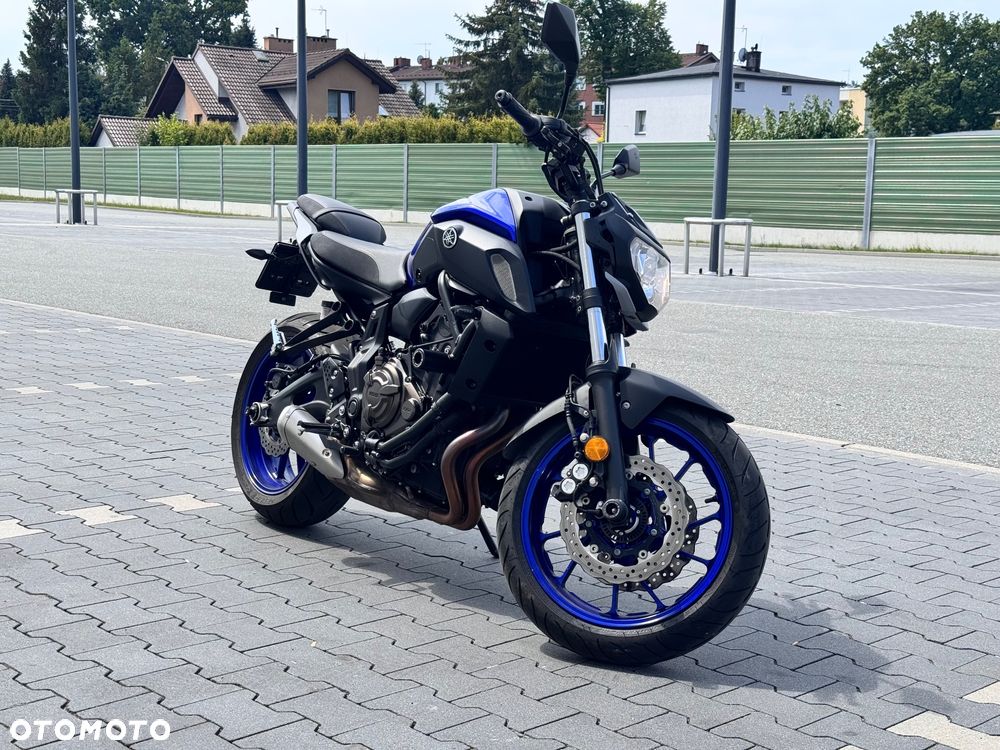 Yamaha MT - 4