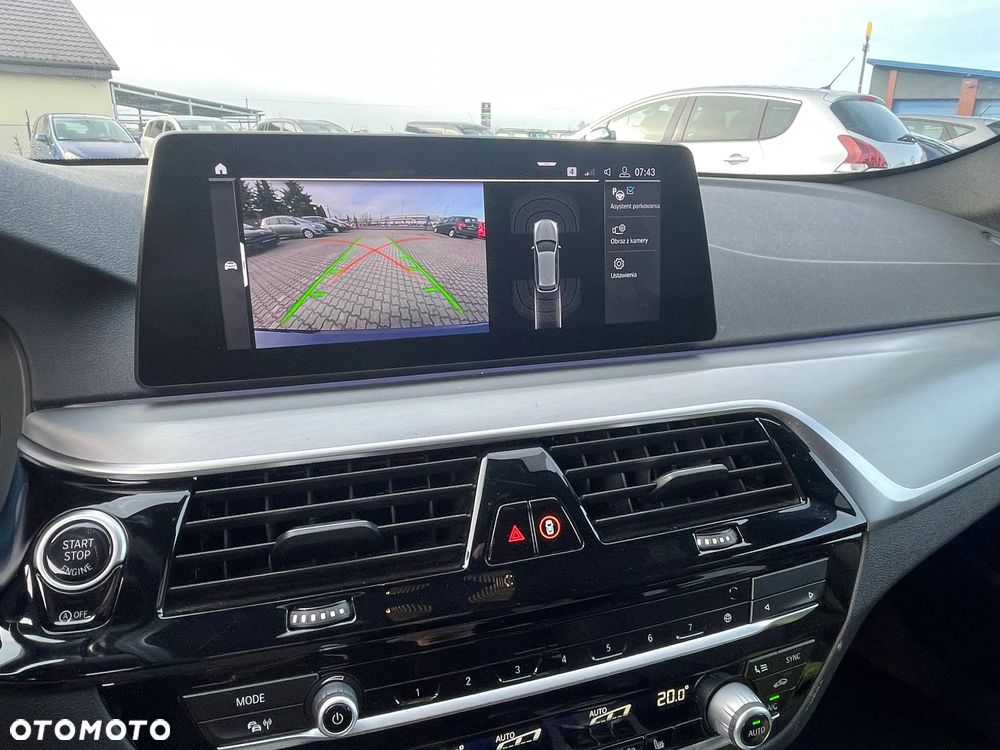 BMW Seria 5 530d xDrive M Sport sport - 25