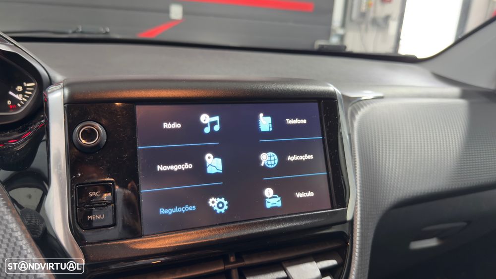 Peugeot 2008 1.6 BlueHDi Style - 21