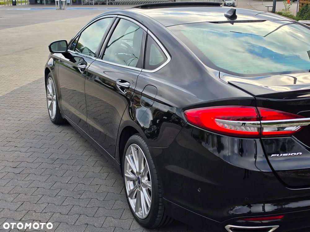 Ford Fusion - 4
