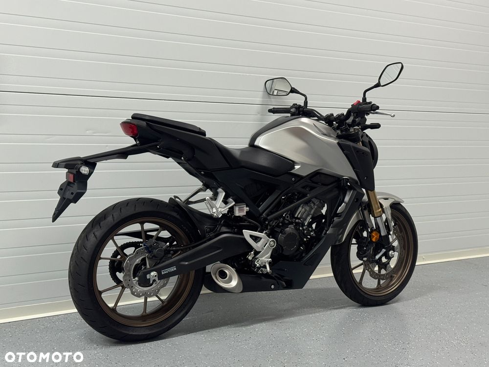 Honda CB - 3