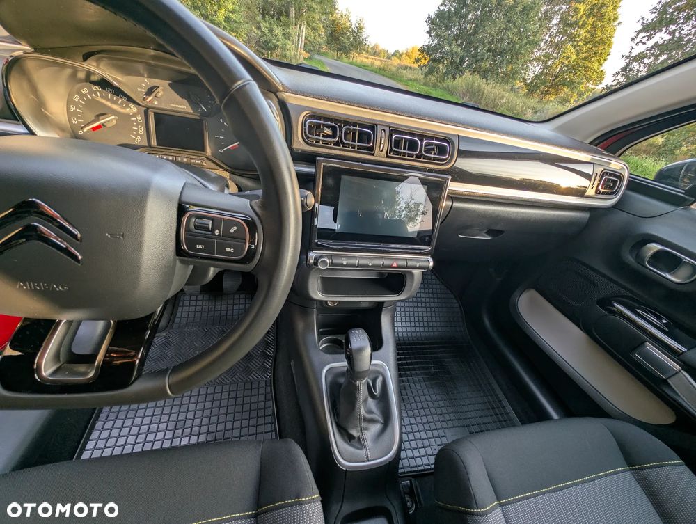 Citroën C3 1.2 PureTech Shine - 16