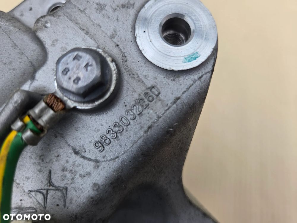 Łapa mocowanie alternatora Citroen C5X 1.6 HYBRYDA   9833032280 - 4