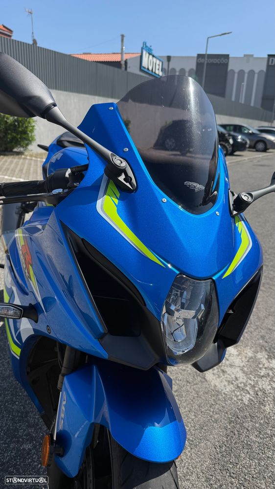 Suzuki GSX-R - 10