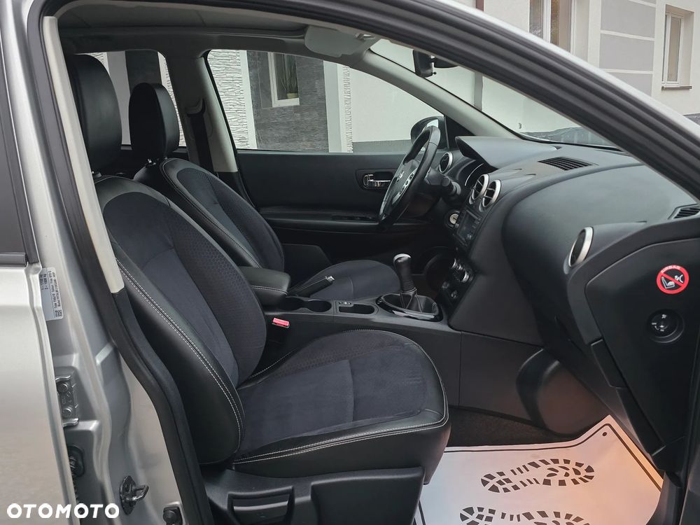 Nissan Qashqai 1.6 360 - 23