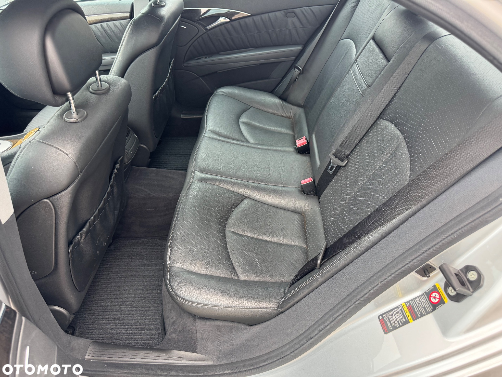 Mercedes-Benz Klasa E 280 4-Matic Avantgarde - 22