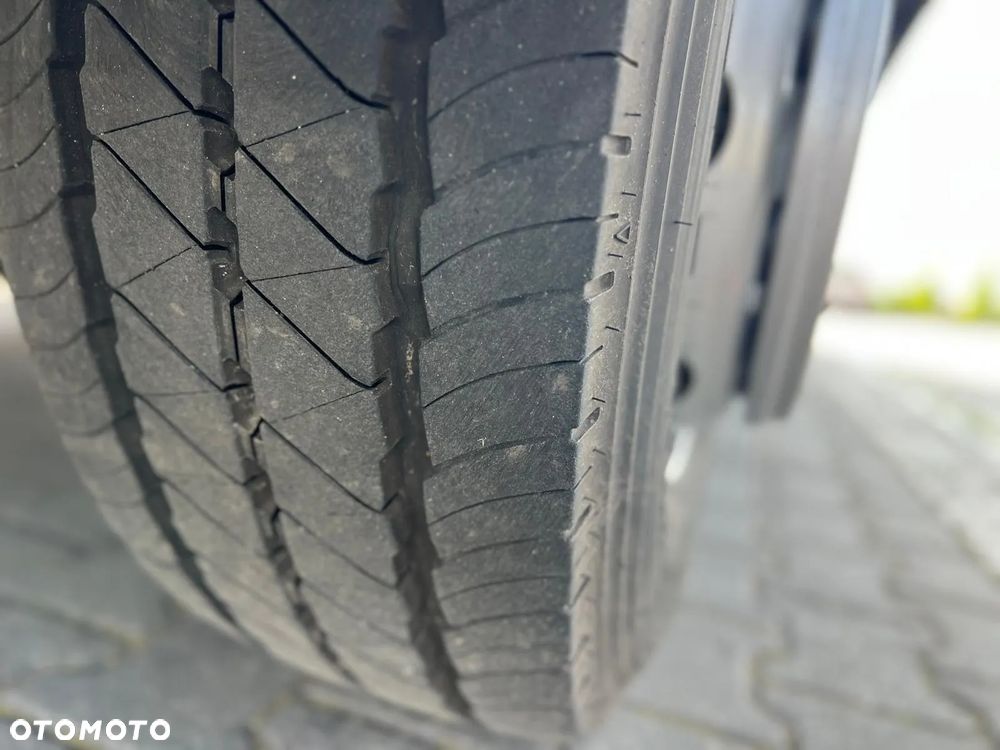 DAF LF 210 12.210 KONTENER+WINDA - 12