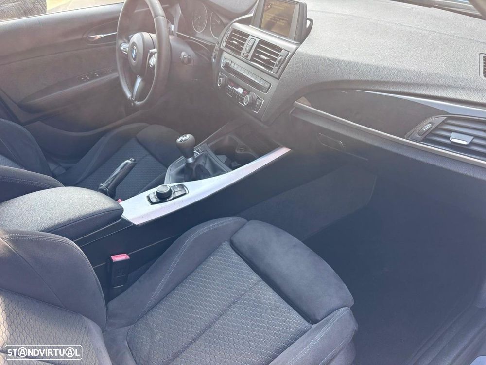 BMW 118 d Pack M - 17