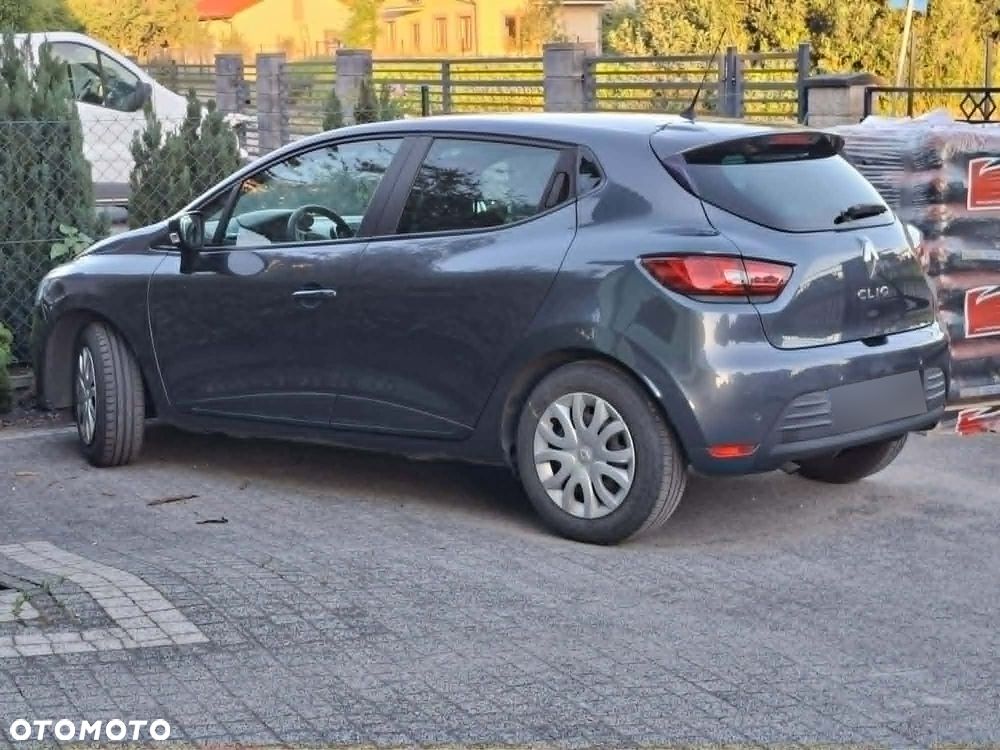 Renault Clio 1.2 16V Alize - 2