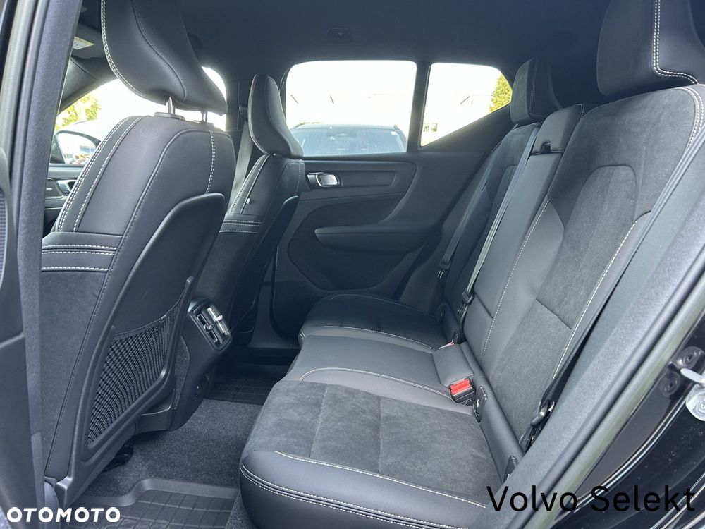 Volvo XC 40 - 32