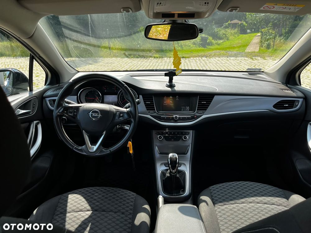 Opel Astra 1.6 CDTI Enjoy S&S - 11