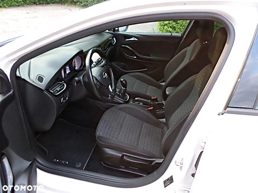 Opel Astra V 1.4 T GPF Enjoy S&S - 18