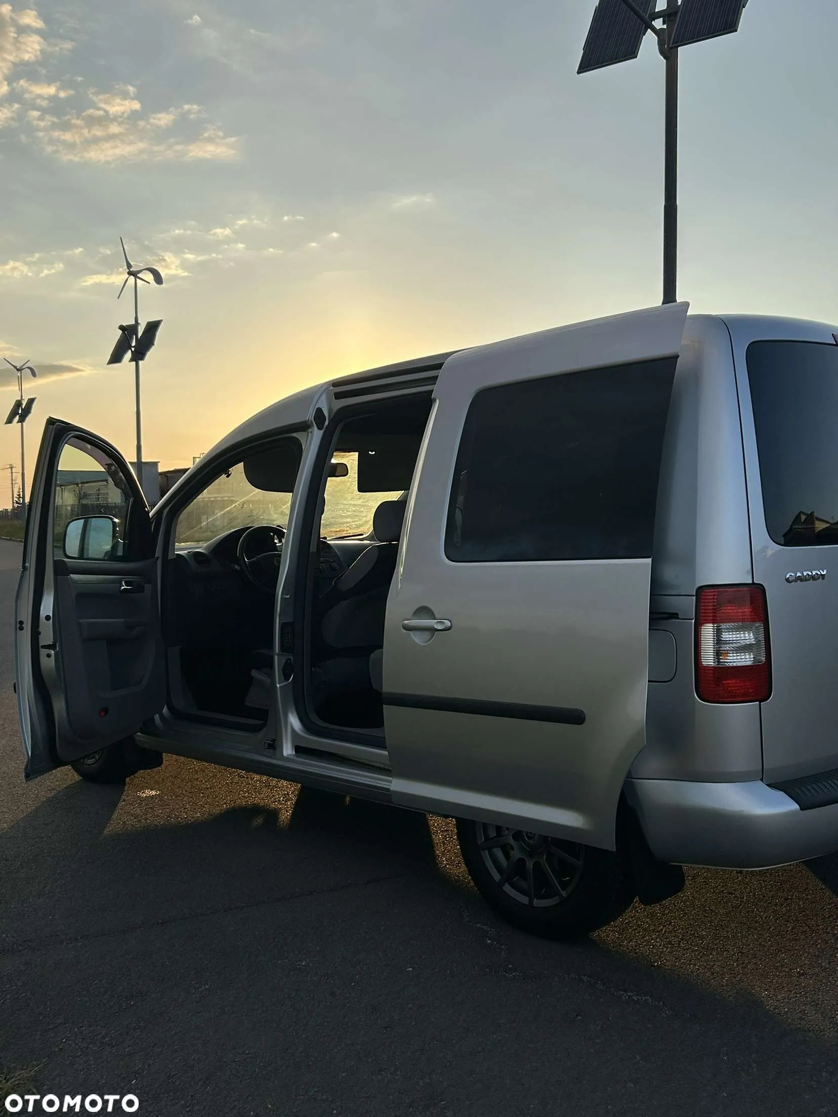 Volkswagen Caddy 1.6 Life - 8