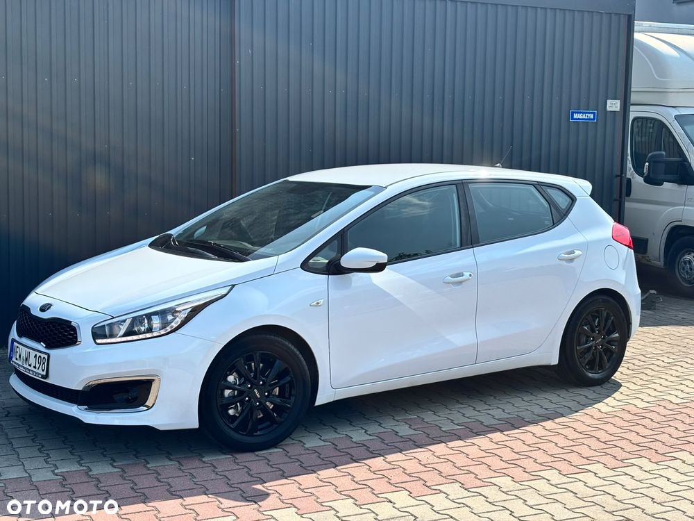 Kia Ceed 1.4 CVVT ISG Dream Team Edition - 2
