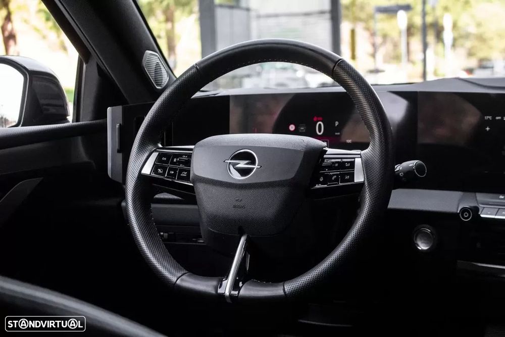 Opel Astra Sports Tourer - 30