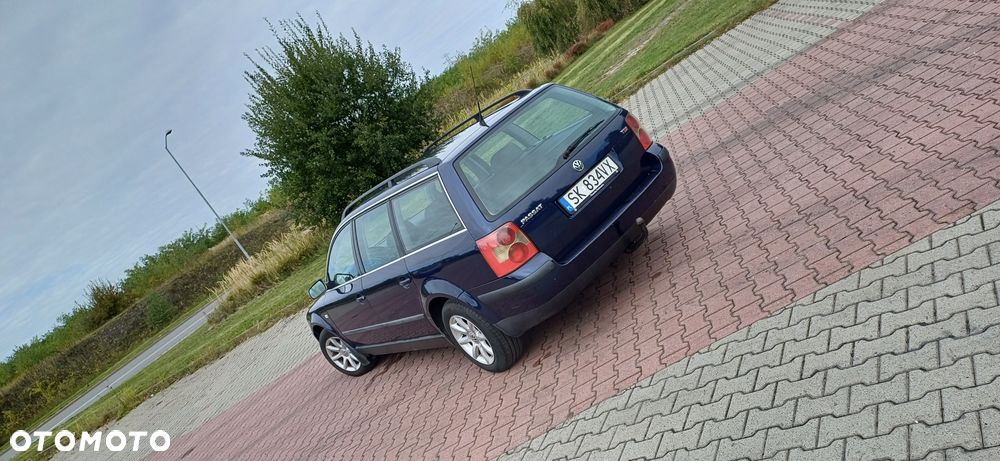 Volkswagen Passat 1.9 TDI Comfortline - 12
